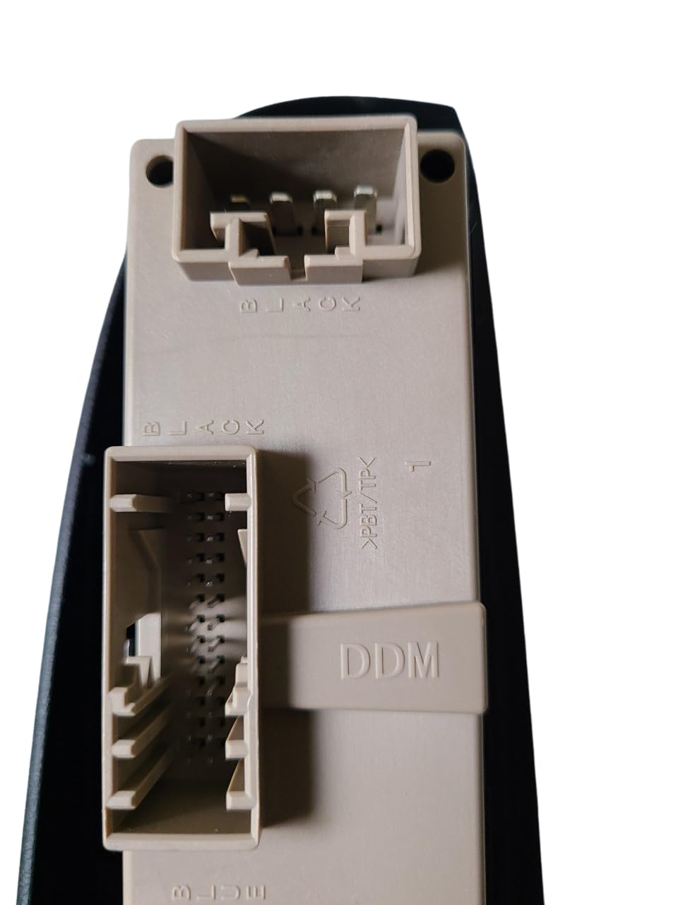 SWITCHDOCTOR Window Master Switch & Bezel for 2003-2006 Silverado, Suburban, Sierra, Tahoe, Avalanche, and Yukon (15883319, 15883320, 15883321,15883323)