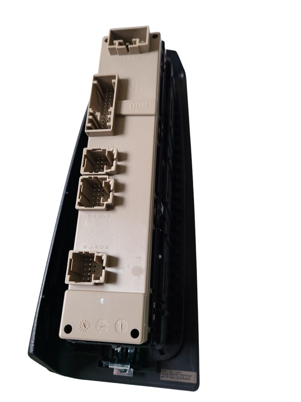 SWITCHDOCTOR Window Master Switch & Bezel for 2003-2006 Silverado, Suburban, Sierra, Tahoe, Avalanche, and Yukon (15883319, 15883320, 15883321,15883323)
